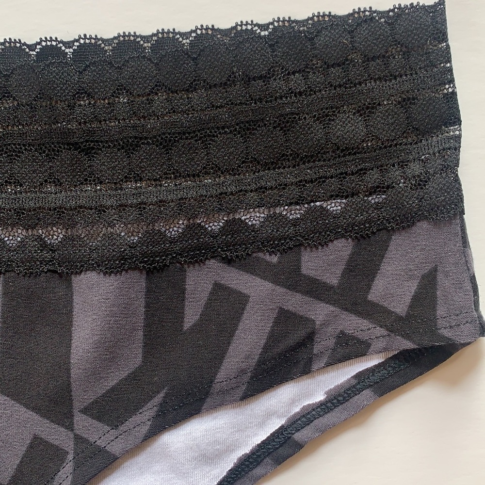 VS PINK Hipster Panty - Picture 2 of 6